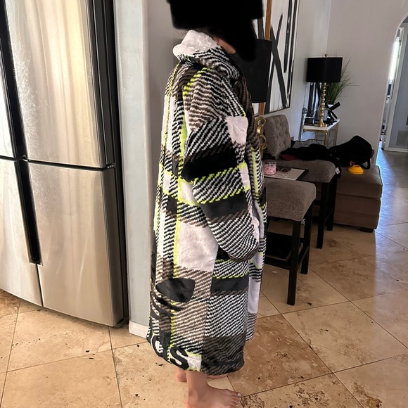 Adidas Ivy park Halls of Ivy plaid faux fur trench coat jacket - Picture 14 of 14